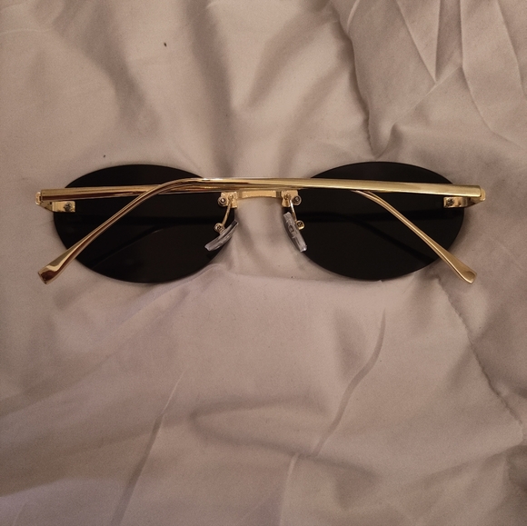 New Oval Black & Gold Sunglasses F Letter Rhinestone Detail Designer Inspired FF - Picture 4 of 9
